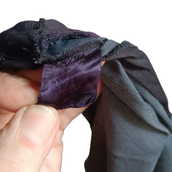 Womens XS 32 Vintage Black Lace Trim Slip Adjustable Straps 1960's Goth Sexy - Picture 6 of 6